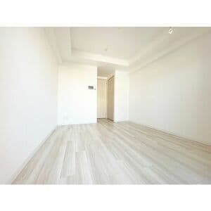 Room image 15