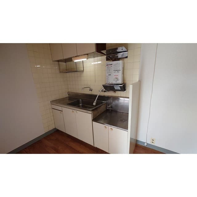 Room image 9
