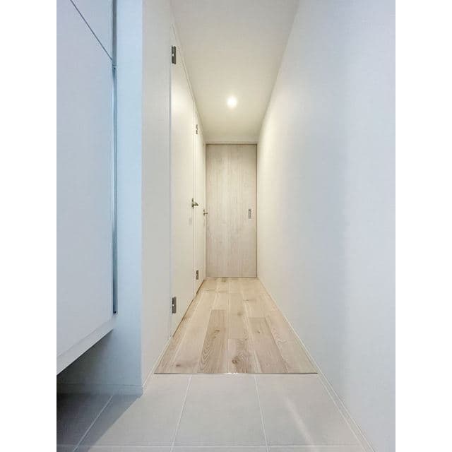 Room image 14