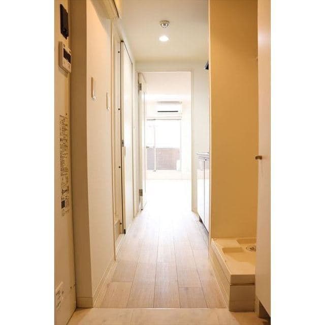 Room image 9