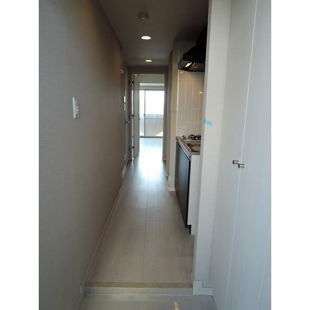 Room image 12
