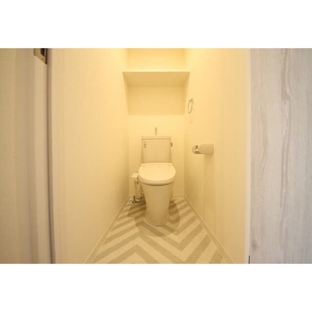 Room image 12
