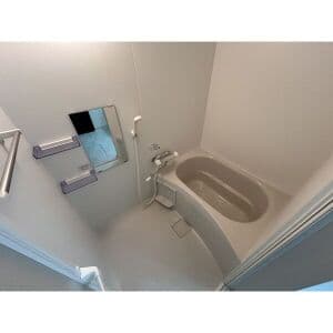 Room image 10