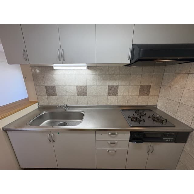 Room image 12