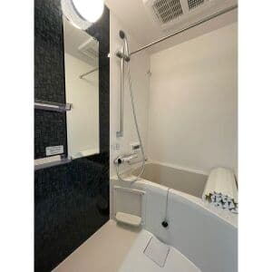 Room image 8