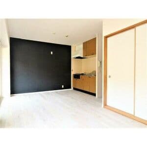 Room image 11