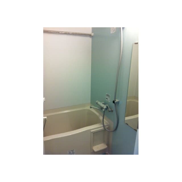 Room image 9