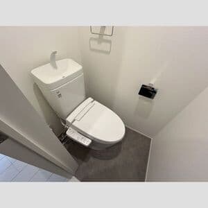 Room image 12