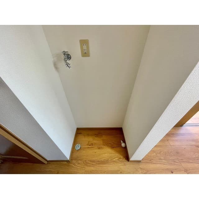 Room image 16