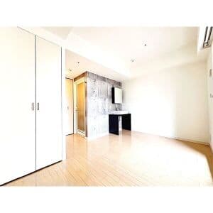 Room image 16