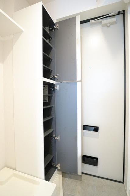 Room image 13