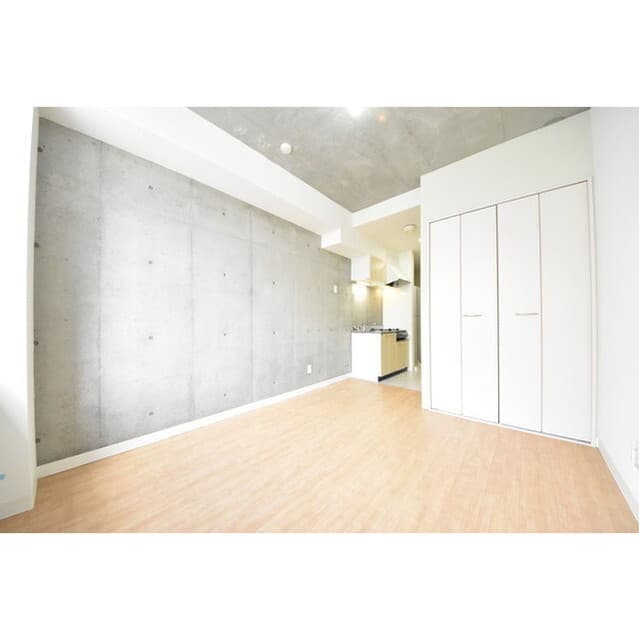 Room image 15