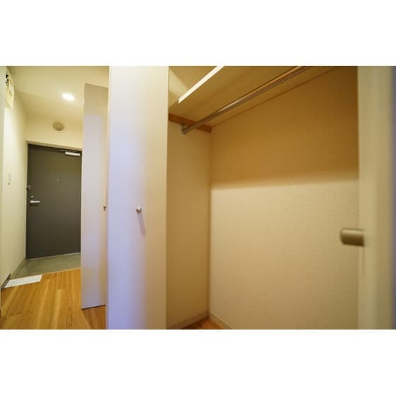 Room image 13
