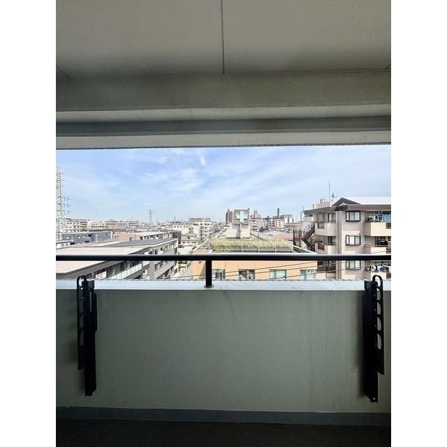 Room image 12