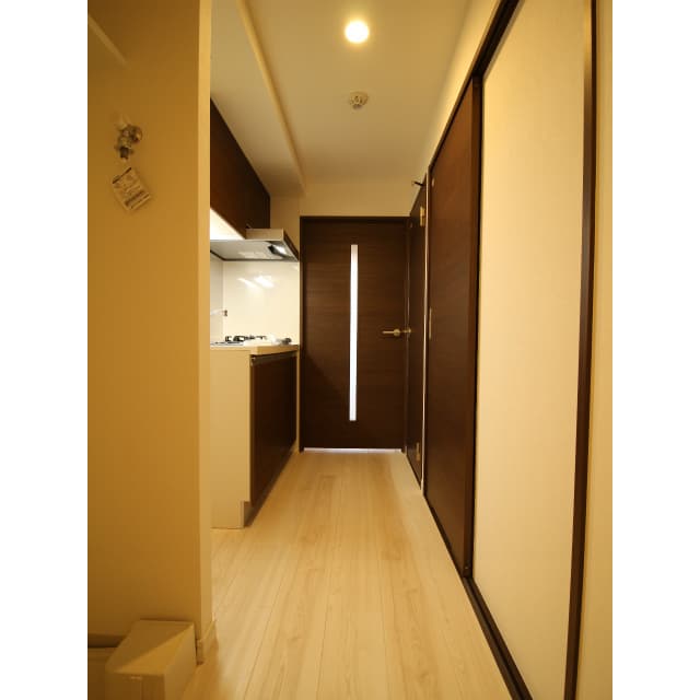 Room image 16
