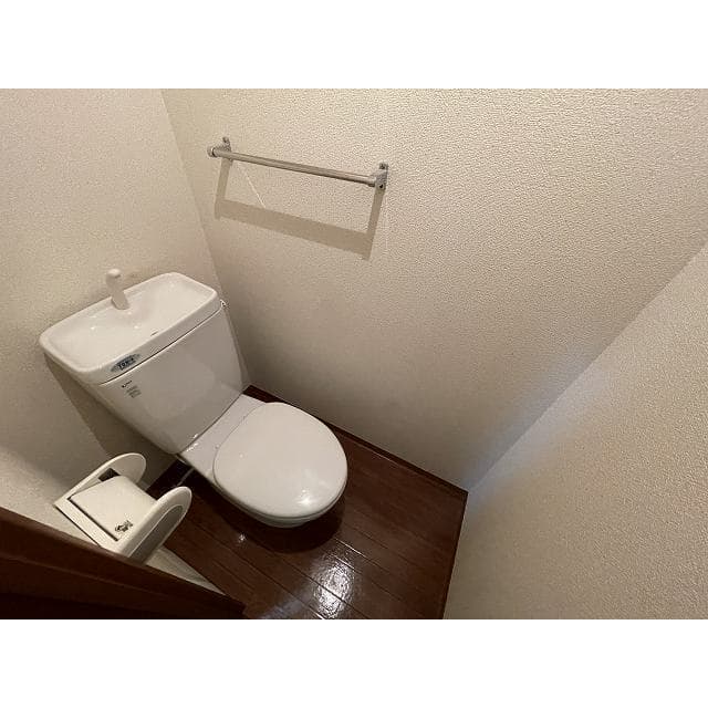 Room image 11