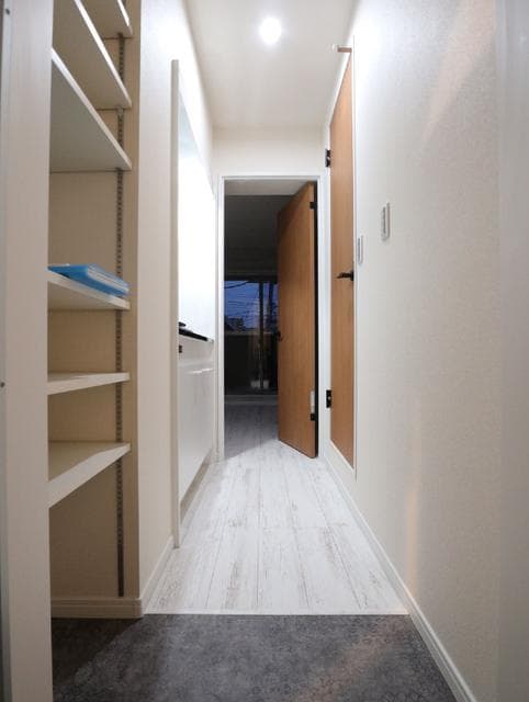 Room image 9