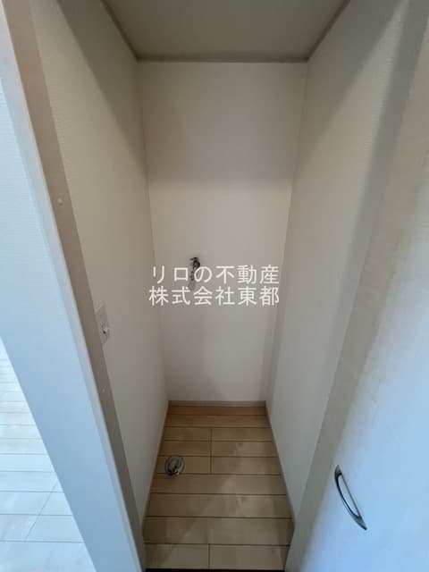 Room image 15