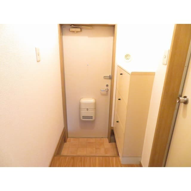 Room image 15