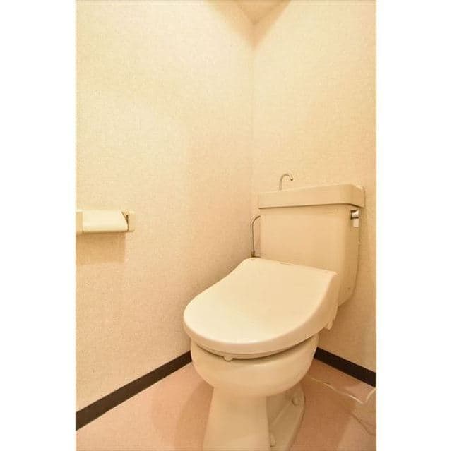 Room image 9
