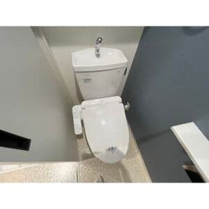 Room image 12
