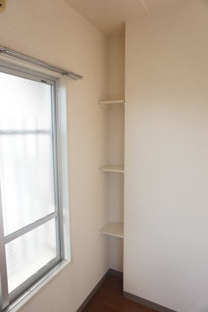 Room image 16