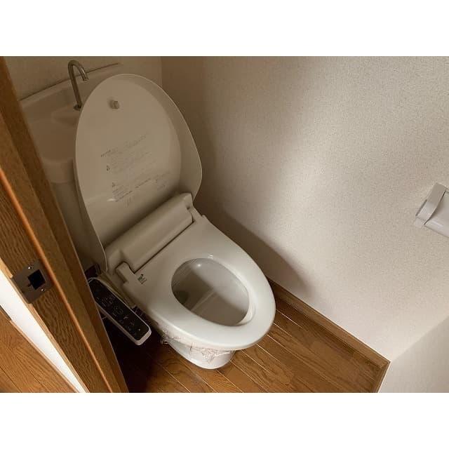 Room image 11