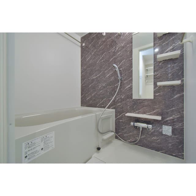 Room image 12