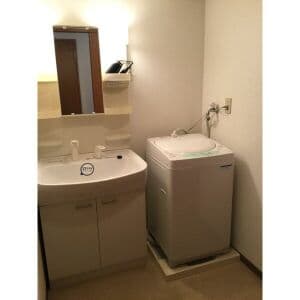 Room image 13