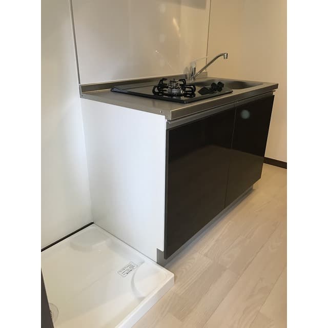 Room image 16