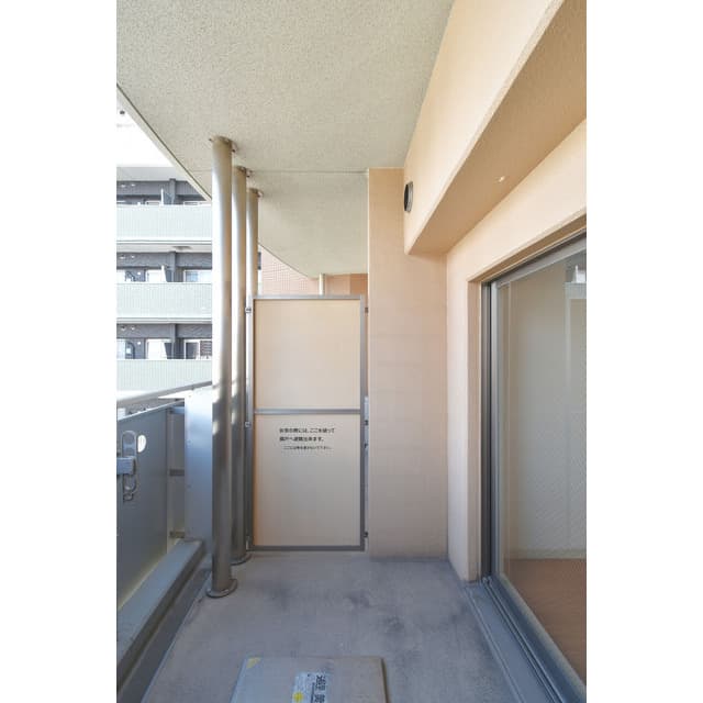 Room image 11