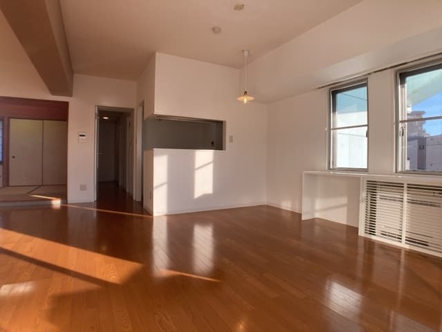 Room image 15