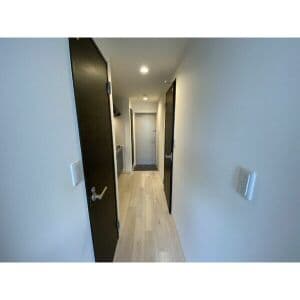 Room image 15