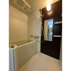 Room image 12
