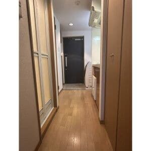 Room image 11