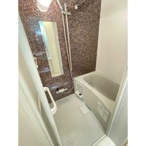 Room image 9