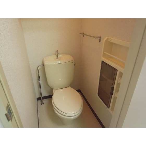 Room image 10