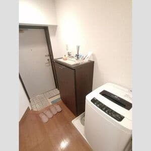 Room image 10