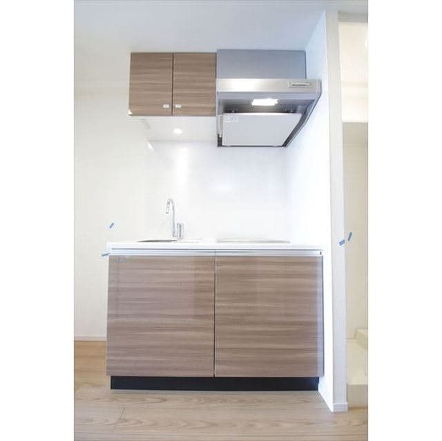 Room image 8