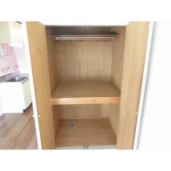 Room image 11