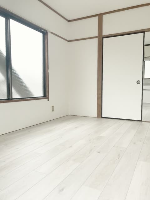 Room image 14
