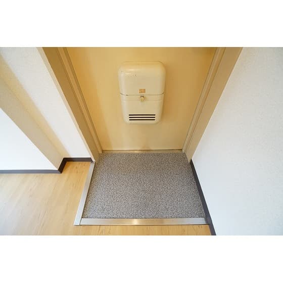 Room image 14