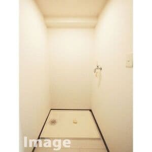 Room image 13