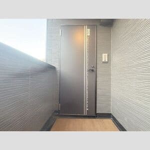 Room image 9