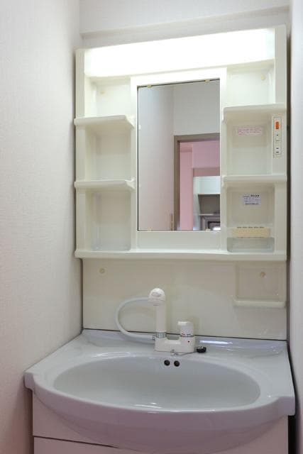 Room image 12