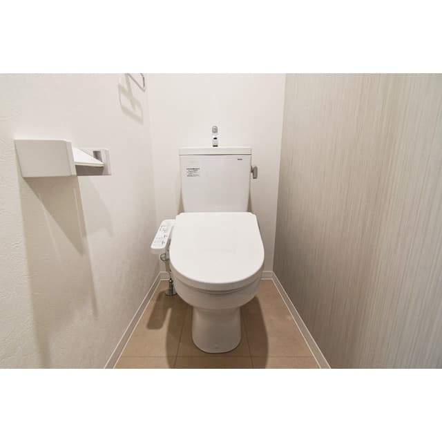 Room image 13