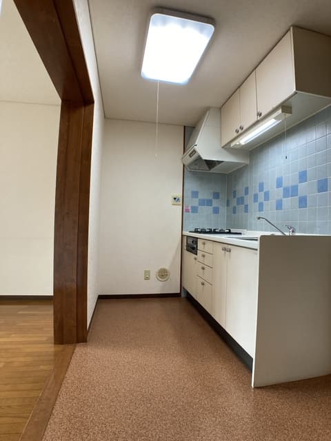 Room image 15