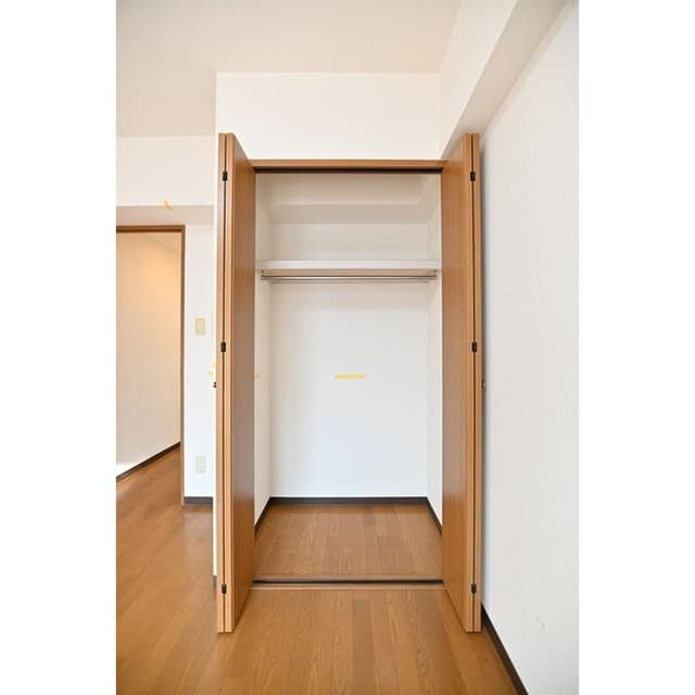 Room image 15