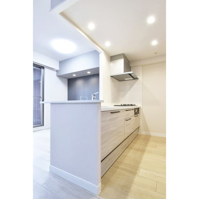 Room image 12