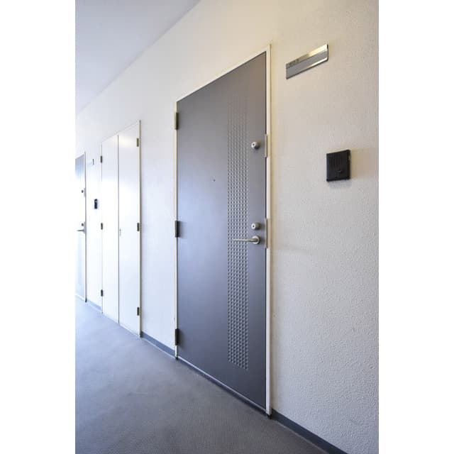 Room image 16